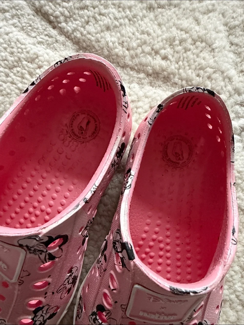 Native c7 Kids' Minnie Pink Slip-On Shoes